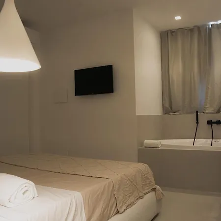 Guest house San Michele & Private - Via Santa Cesarea Matera